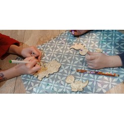 Dinozaury kolorowanka dla dzieci warsztaty kreatywne aktywna rozrywka komplet